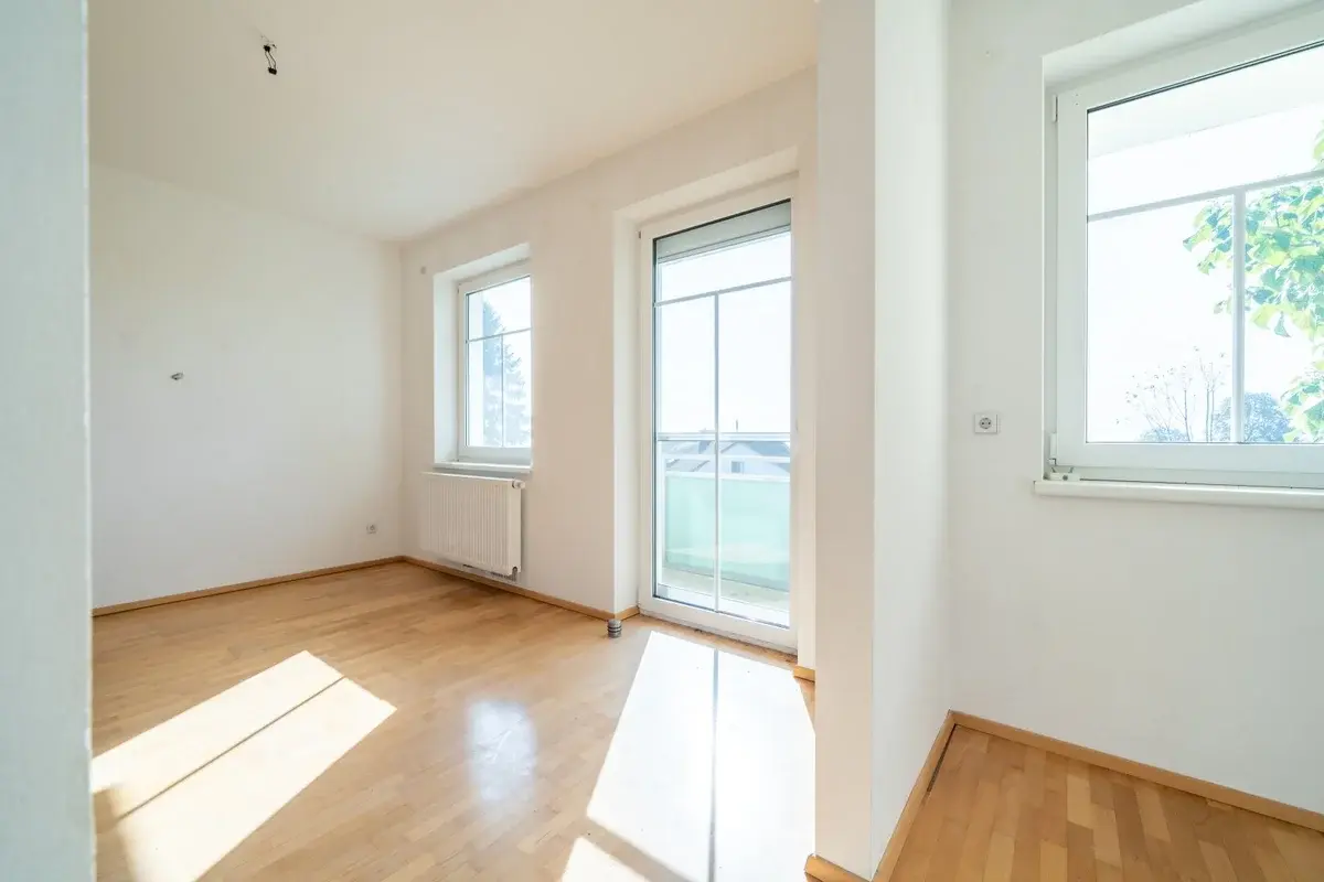 Titelbild - Traumwohnung mit Badeteich