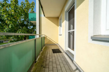 Bild - Traumwohnung mit Badeteich