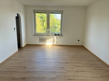 Bild - Sonniges Eigentum mit Garage
