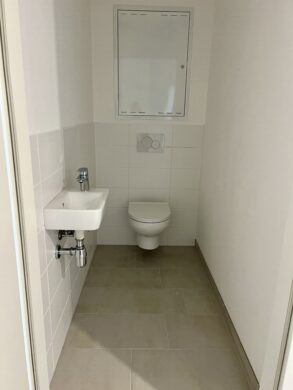 Bild - Urbaner Balkonblick