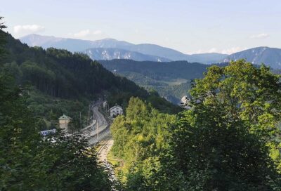 Grundstück