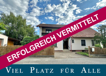 ERFOLGREICH VERMITTELT!!! Mehrfamilienhaus mit Weinlaube und Gartenhäuschen!, 2620 Wartmannstetten, Haus