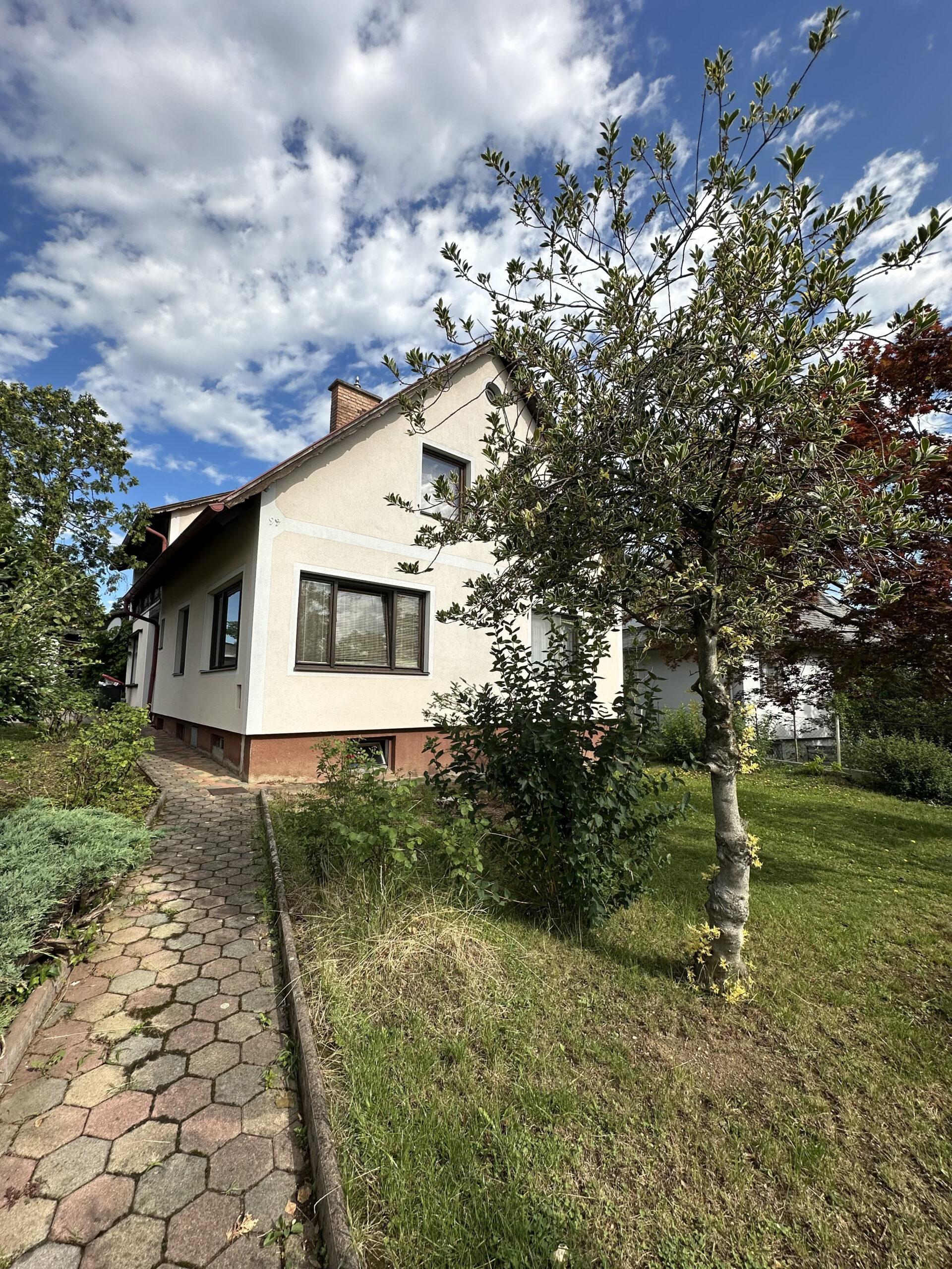 Titelbild - Vielfältiges Mehrfamilienhaus