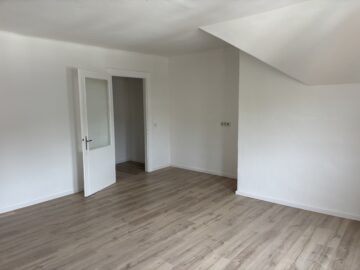 Zimmer - Charmante DG-Wohnung