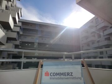 Innenhofblick - Aufblühen in Reininghaus