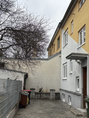 Eingang - Neustart – Selbstständigkeit