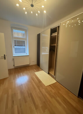 Zimmer - Wohntraum mit Wintergarten