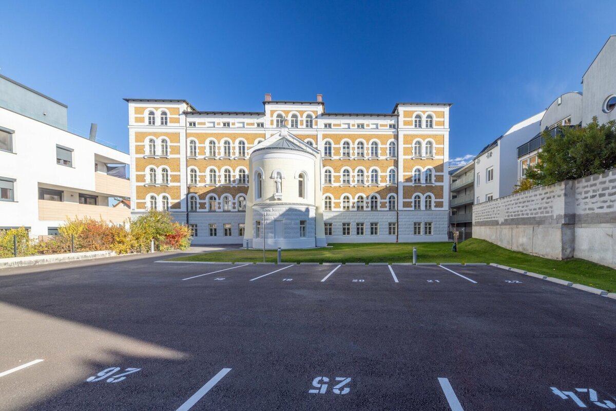 Hausansicht Altbau-Teil