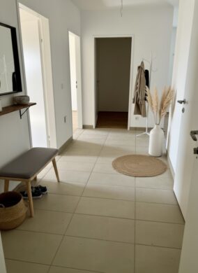 Beispiel-Einrichtung Vorraum (KI-generiert) - Rückzugsort