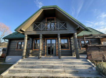 Bild - Charmantes Blockhaus