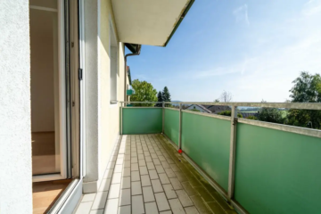 Bild - Familientraum mit Badeteich