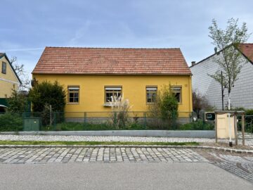 Wohnen und Heuriger vereint, 2504 Sooß, Gastronomie und Wohnung