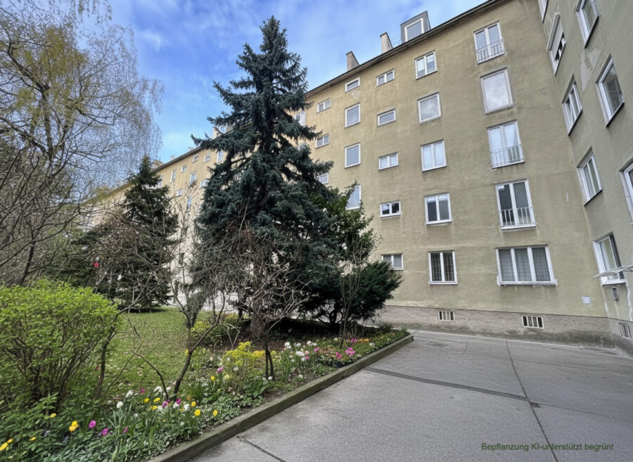 Foto Innenhof (Bepflanzung KI-unterstützt begrünt)