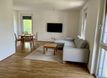 Beispiel-Einrichtung Wohnküche (KI-generiert) - Balkonliebe