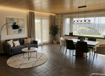 Wohnzimmer (KI optimierte Einrichtung) - Traumhaus mit 7 Zimmer und Pool