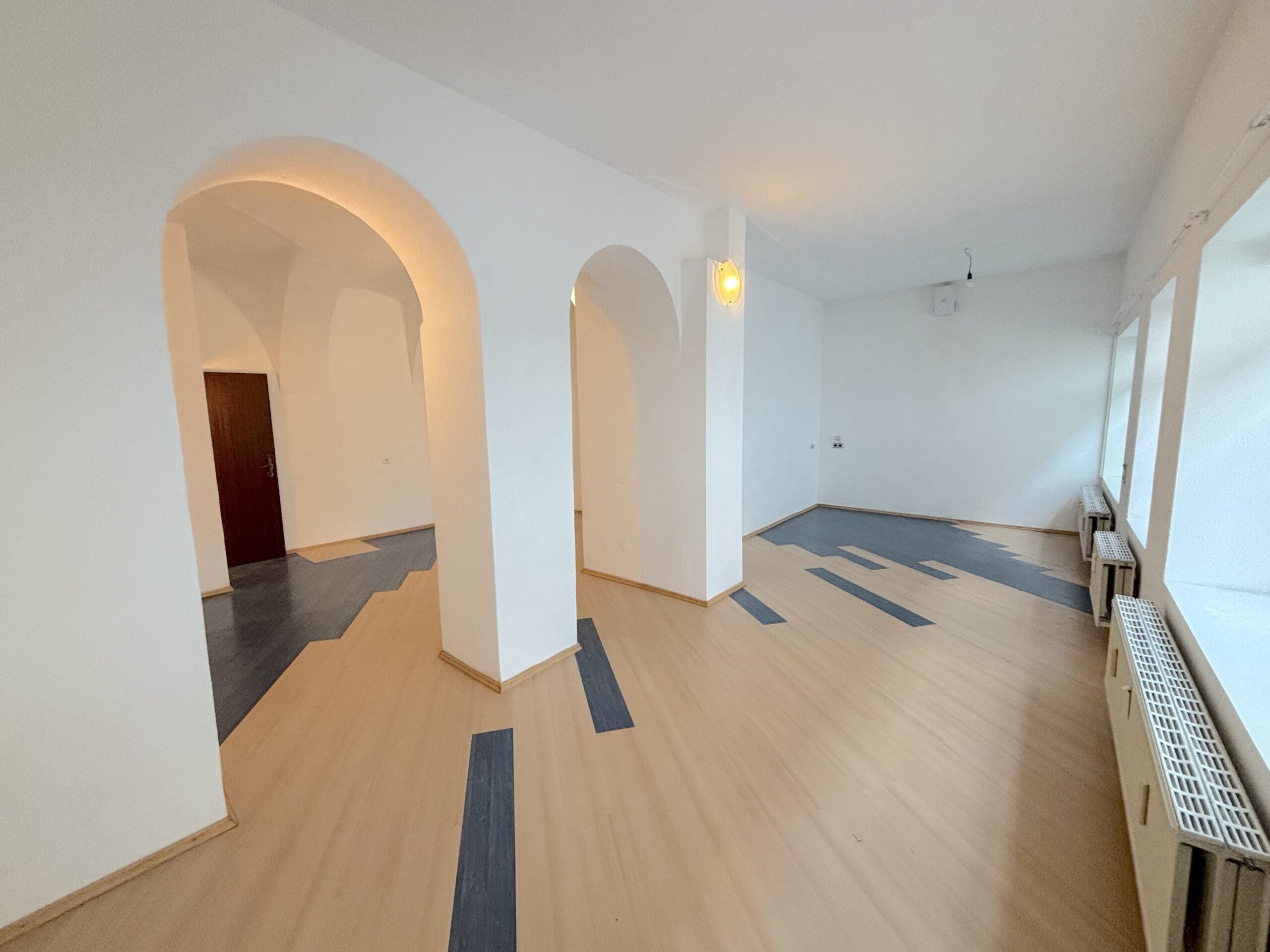 Titelbild - Attraktives Geschäftslokal